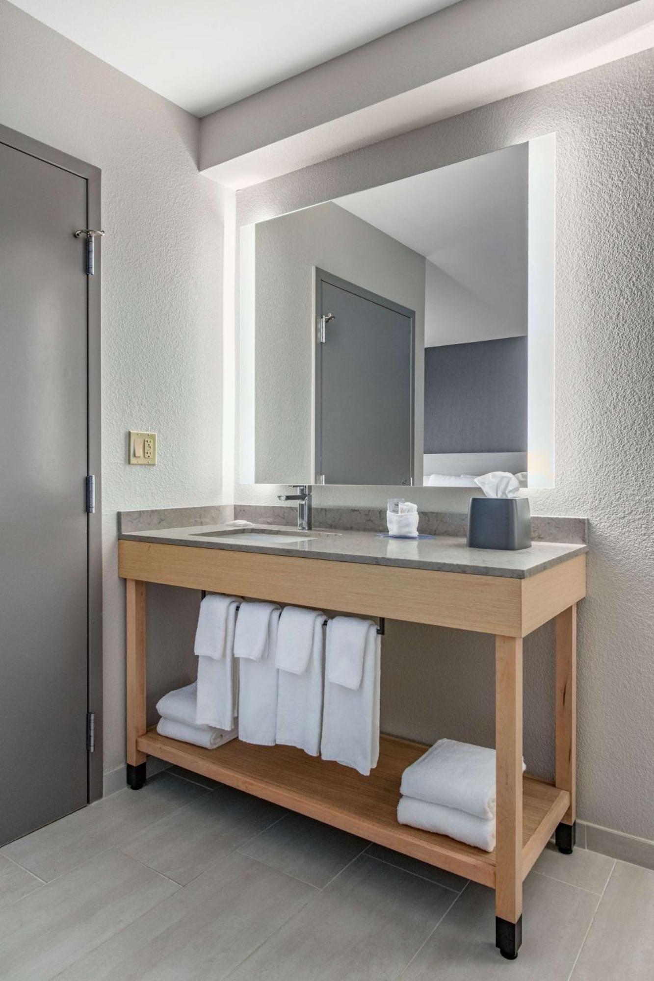 Hyatt Place Downtown 3* Riverside