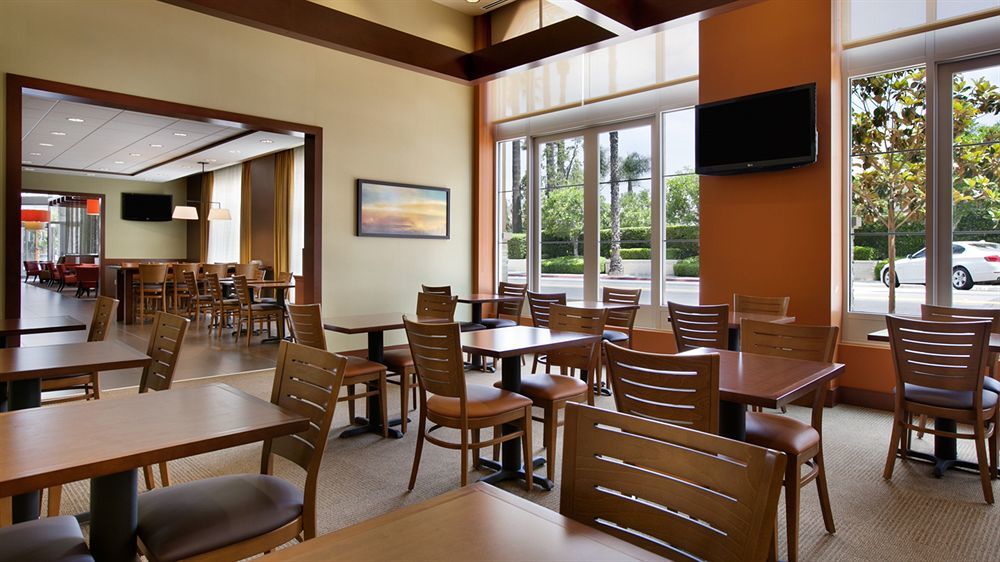 Hyatt Place Downtown Riverside